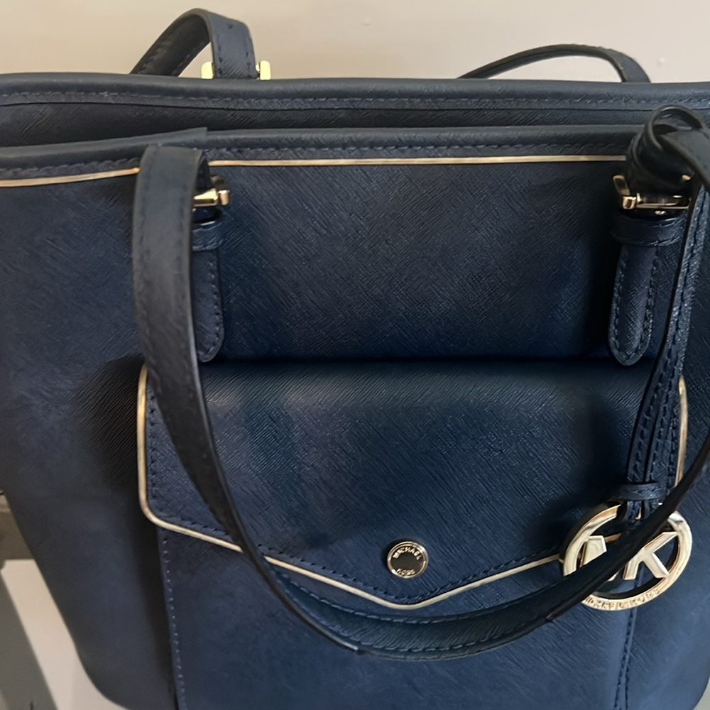 Michael Kors, Jetset, Navy Blue Purse, Saffino Leather - Picture 8 of 11